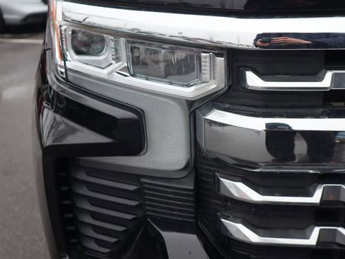 Used 2022 Chevrolet Silverado 1500 LTZ w/ LTZ Premium Package image 9