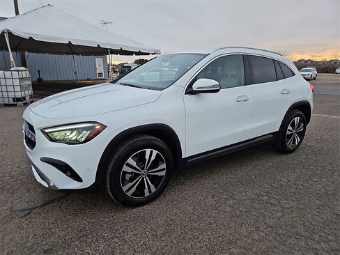 Used 2025 Mercedes-Benz GLA 250 image 2
