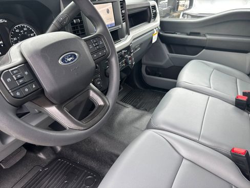 New 2024 Ford F550 4x4 Regular Cab Super Duty image 9