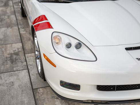 Used 2012 Chevrolet Corvette Grand Sport w/ 3LT Preferred Equipment Group image 21