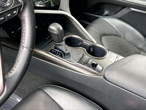 Used 2023 Toyota Camry XSE FWD image 16