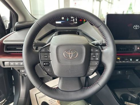 New 2026 Toyota Prius Plug-In Hybrid FWD image 11