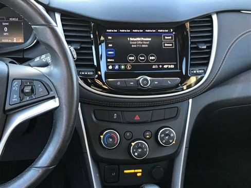 Certified 2021 Chevrolet Trax LT w/ Premium Seat Package image 10