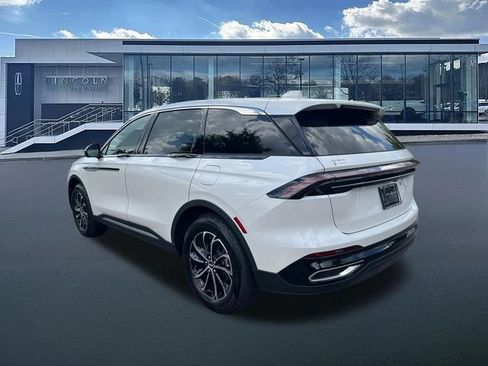 New 2026 Lincoln Nautilus Premier w/ Equipment Group 102A AWD/4WD image 5