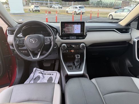 Used 2019 Toyota RAV4 Limited w/ Cold Weather Package image 19