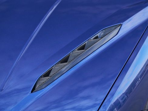 Used 2024 Lamborghini Urus Performante AWD/4WD image 8