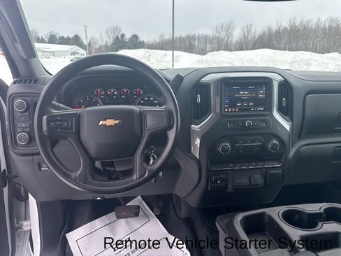 Used 2022 Chevrolet Silverado 2500 Custom w/ Custom Value Package image 18