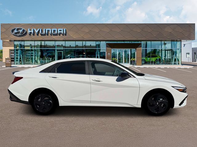 New 2026 Hyundai Elantra SEL Sport Premium w/ Cargo Package FWD image 9