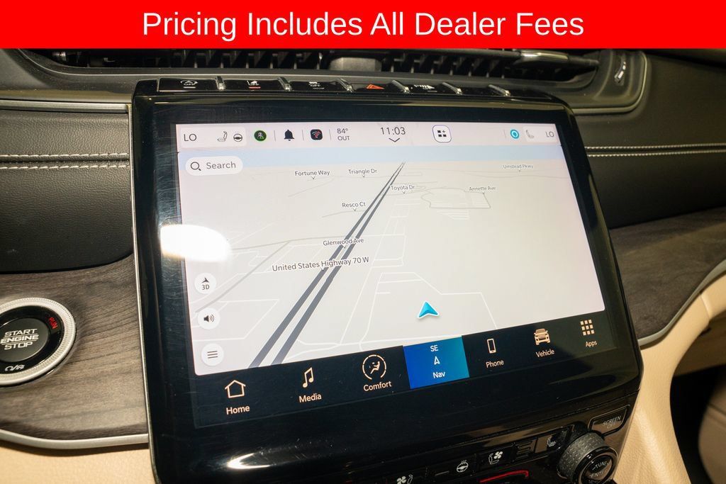 Used 2023 Jeep Grand Cherokee Limited w/ Luxury Tech Group II AWD/4WD image 13