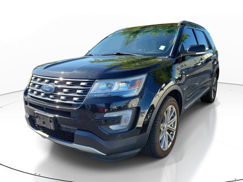 Used 2017 Ford Explorer Limited AWD/4WD image 3