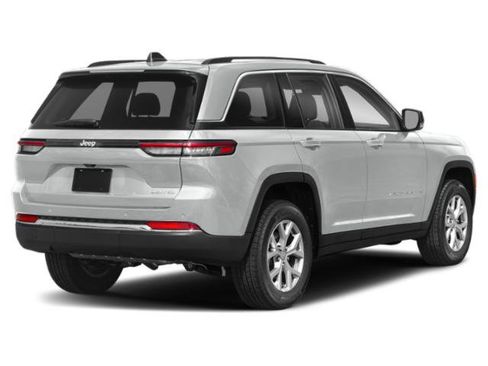 Certified 2023 Jeep Grand Cherokee Altitude AWD/4WD image 3