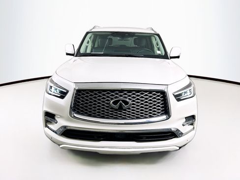 Used 2024 INFINITI QX80 Luxe image 2