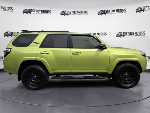 Used 2023 Toyota 4Runner TRD Off-Road Premium AWD/4WD image 9