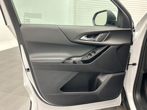 New 2026 Chevrolet Equinox LT w/ LPO, Floor Liner Package AWD/4WD image 20