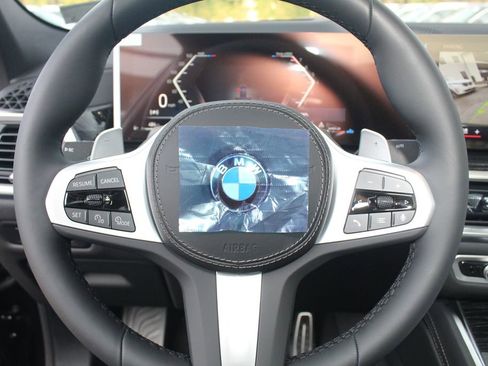 New 2026 BMW X6 xDrive40i w/ Executive Package image 15