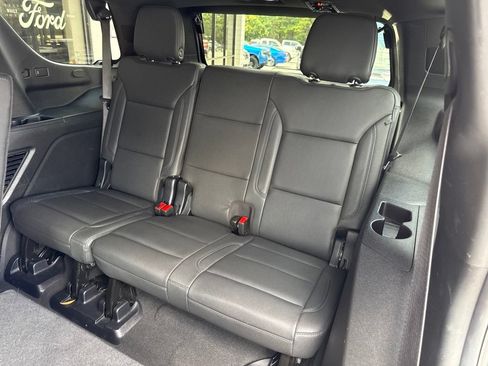 Used 2025 Chevrolet Tahoe LT RWD image 28