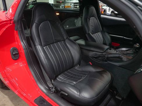 Used 2001 Chevrolet Corvette Coupe RWD image 38