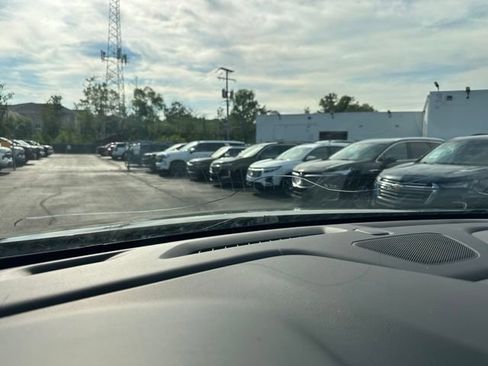 Used 2023 Chevrolet Traverse RS w/ LPO, Floor Liner Package AWD/4WD image 32