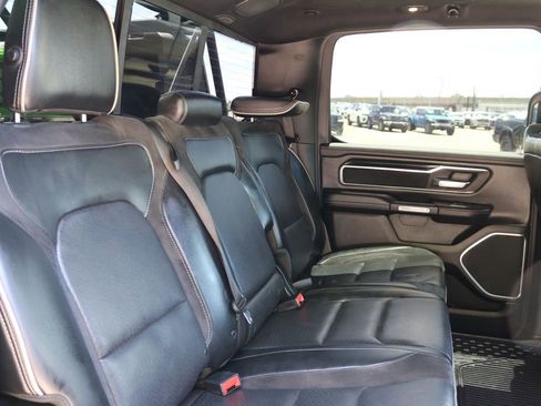 Used 2019 RAM 1500 Laramie AWD/4WD image 21