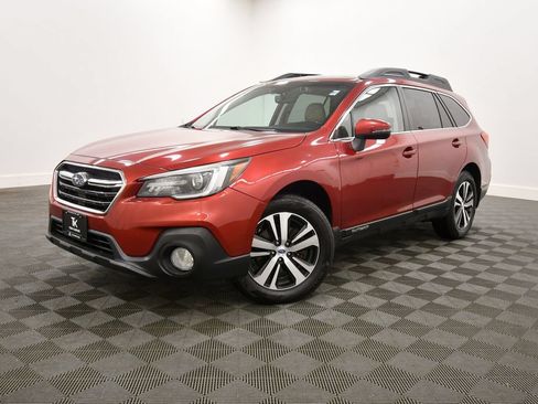 Used 2019 Subaru Outback 2.5i Limited AWD/4WD image 2