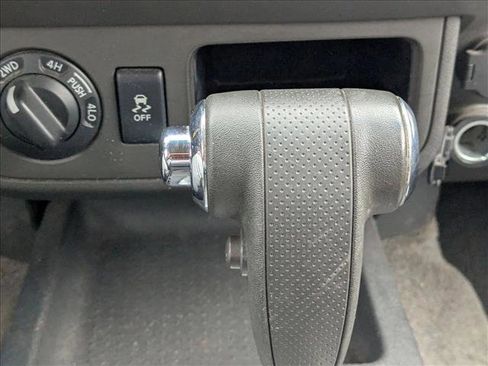 Used 2013 Nissan Xterra S w/ Value Package image 9