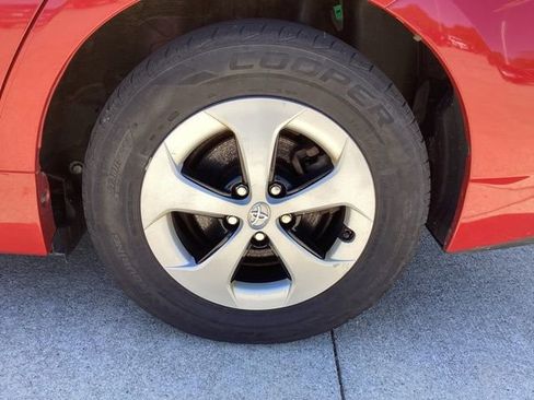 Used 2015 Toyota Prius Two FWD image 7