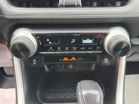 Used 2024 Toyota RAV4 LE FWD image 18
