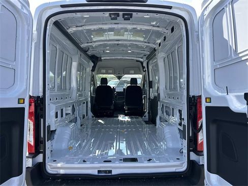 New 2026 Ford Transit 250 148 Medium Roof image 20