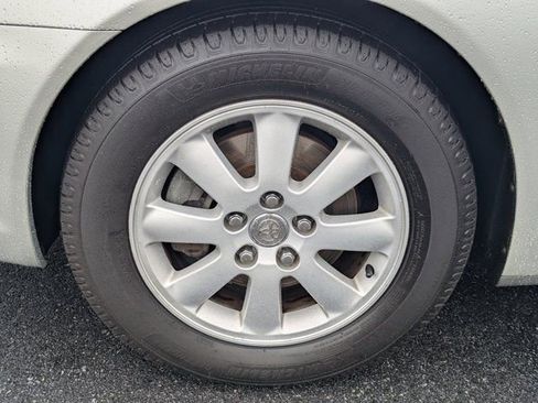 Used 2003 Toyota Camry XLE image 11