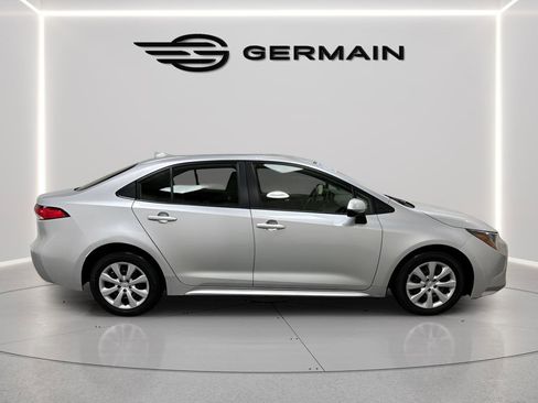 Used 2023 Toyota Corolla LE image 9