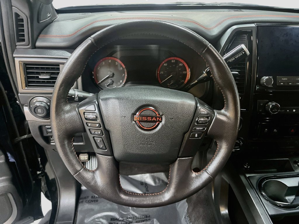 Used 2024 Nissan Titan PRO-4X w/ Pro-4x Convenience Package AWD/4WD image 11