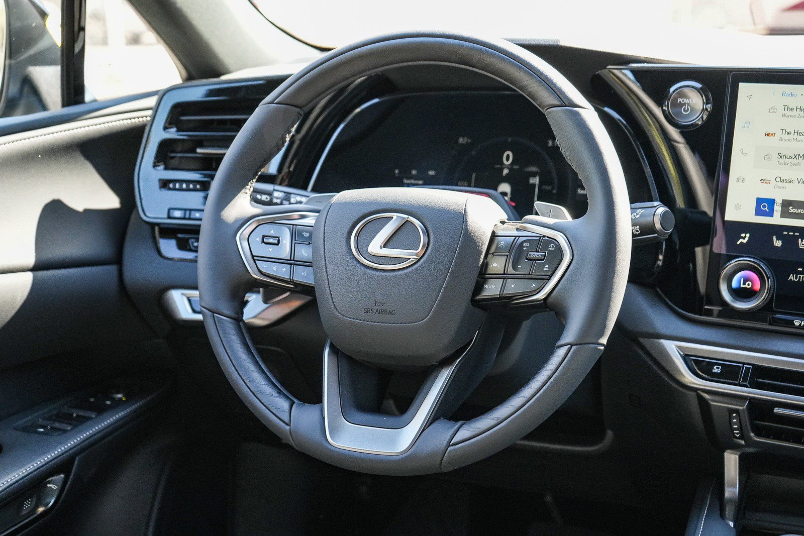 New 2026 Lexus RX 350h AWD/4WD image 14