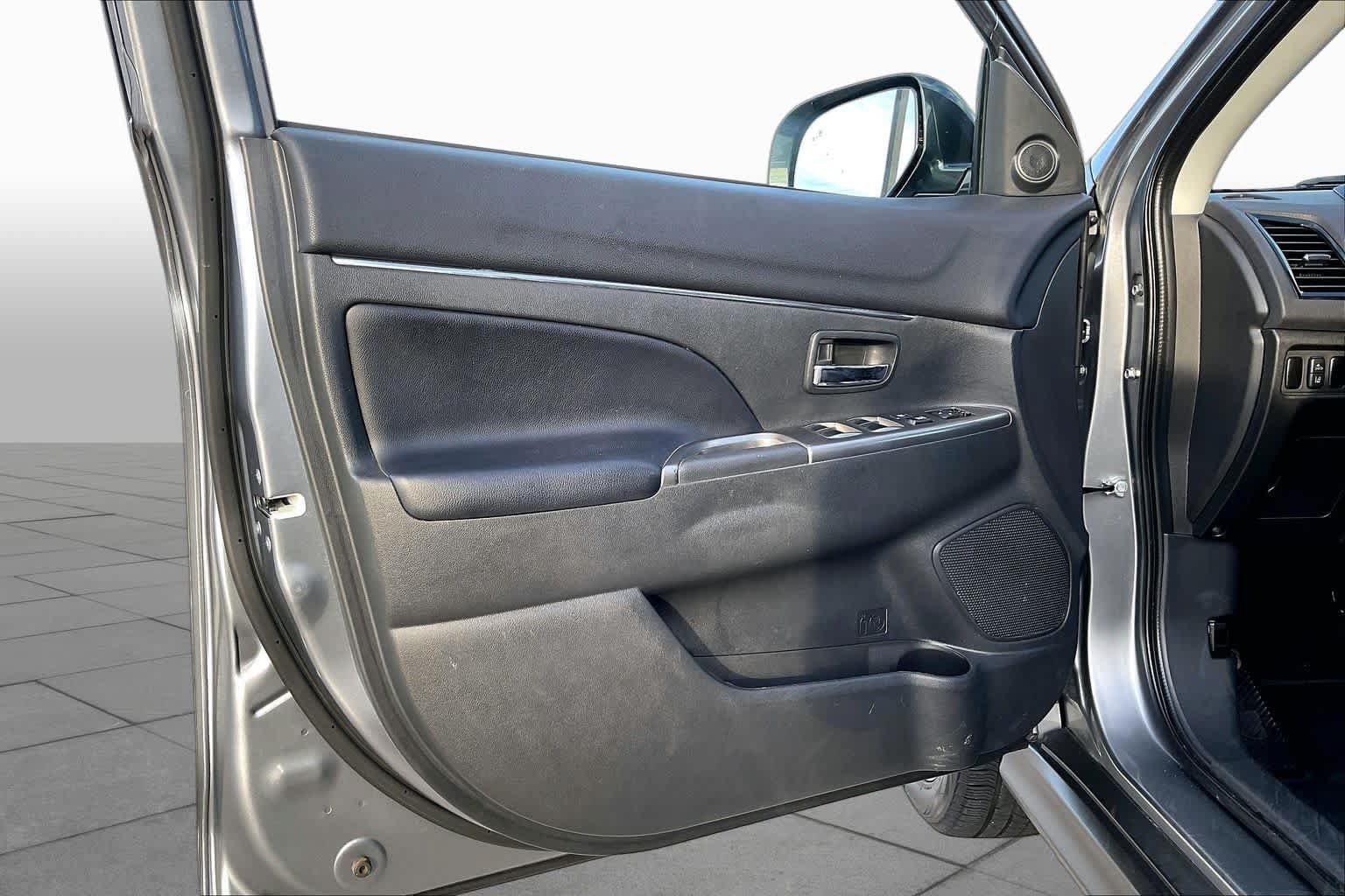 Used 2024 Mitsubishi Outlander Sport AWD image 21