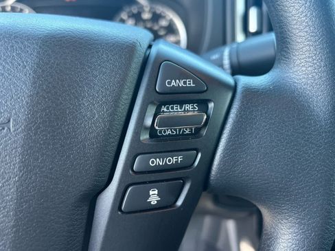 Used 2025 Nissan Frontier SV w/ Tow Package image 19