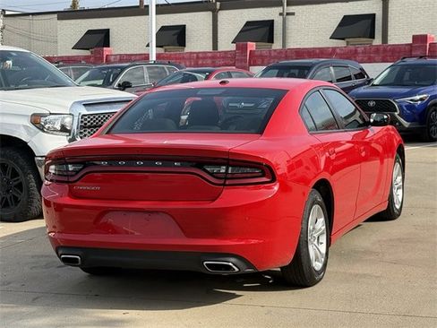 Used 2022 Dodge Charger SXT image 4