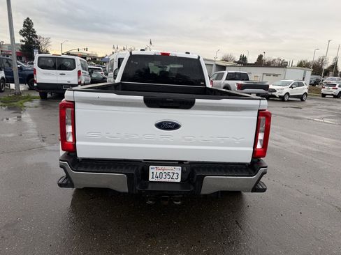 Used 2024 Ford F350 XLT image 4