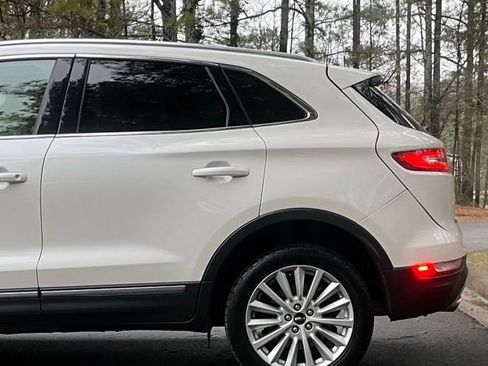 Used 2019 Lincoln MKC Premiere FWD image 5