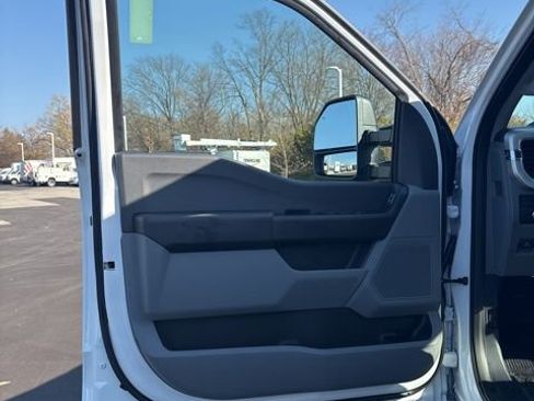 New 2026 Ford F450 XL w/ XL Chrome Package image 13