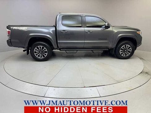 Used 2021 Toyota Tacoma TRD Sport w/ Technology Package AWD/4WD image 6