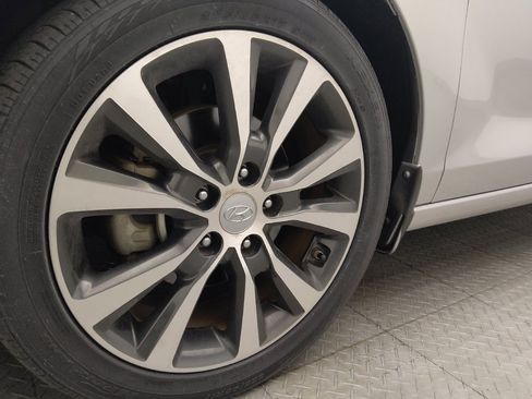 Used 2018 Hyundai Elantra GT w/ Tech Package 03 FWD image 31