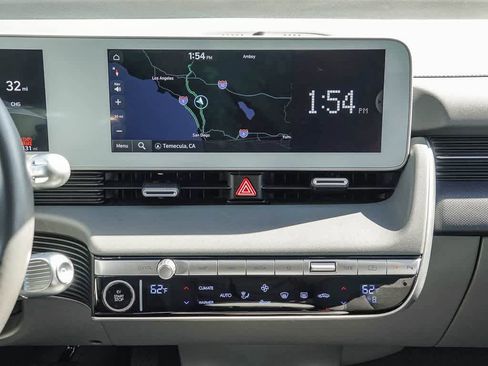 Used 2024 Hyundai Ioniq 5 SEL image 12