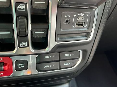 Used 2020 Jeep Wrangler Unlimited Rubicon AWD/4WD image 21