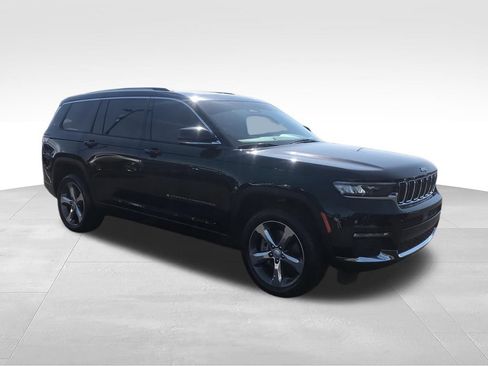 Used 2021 Jeep Grand Cherokee L Limited AWD/4WD image 2