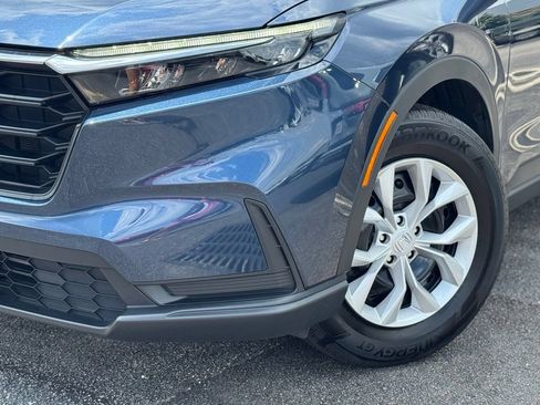 Used 2025 Honda CR-V LX image 5