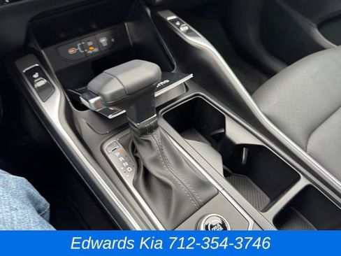 New 2025 Kia Sorento S image 36