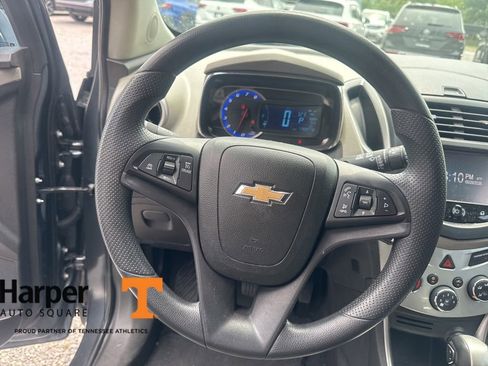 Used 2016 Chevrolet Trax LT FWD image 17