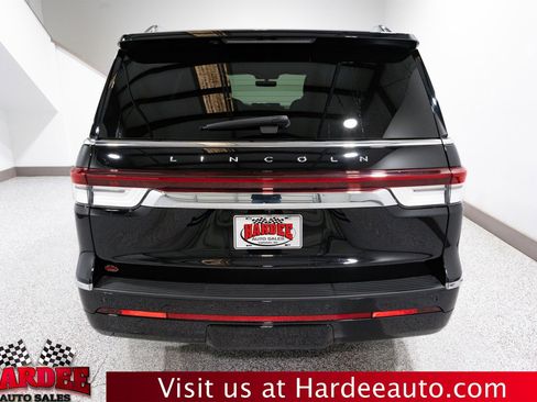 Used 2024 Lincoln Navigator Reserve w/ Equipment Group 201A image 4