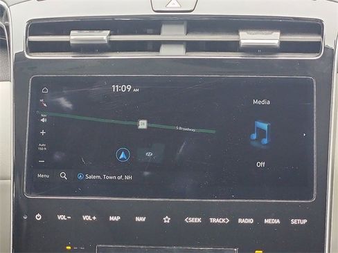 Certified 2024 Hyundai Tucson Limited image 16