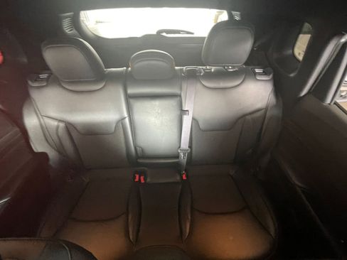 Used 2025 Jeep Compass Trailhawk image 36