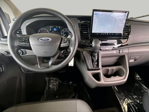 Used 2024 Ford Transit 350 XLT RWD image 7
